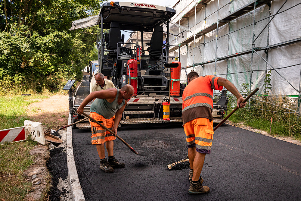 Fahrbahnerneuerung